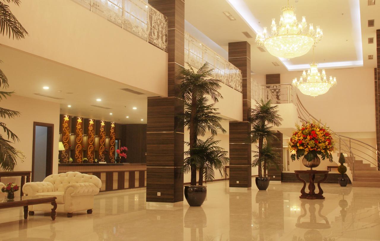 Sutanraja Hotel Kotamobagu Εξωτερικό φωτογραφία