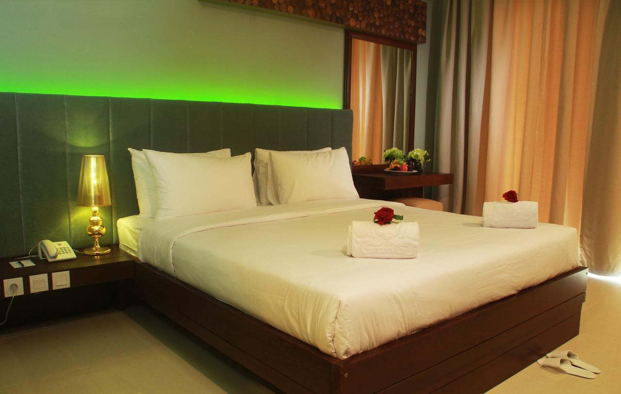 Sutanraja Hotel Kotamobagu Εξωτερικό φωτογραφία
